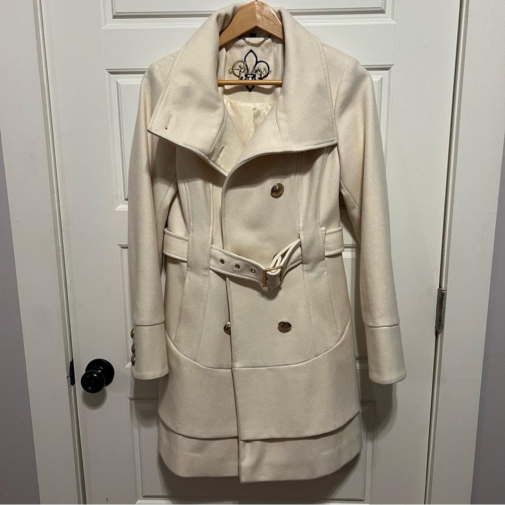 Elegant Wool Women's Coat w/ belt and gold accents
